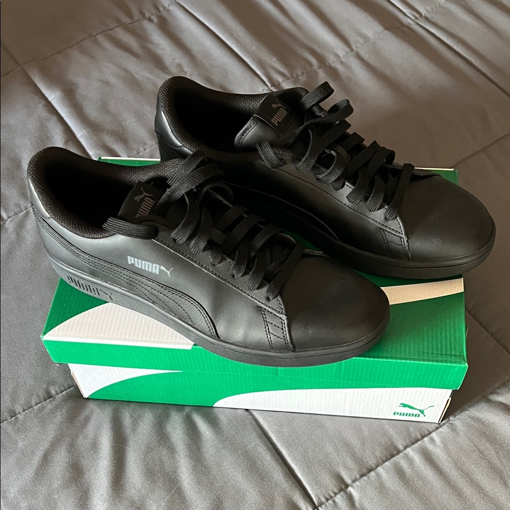 Puma Men's Classic Black Sneakers